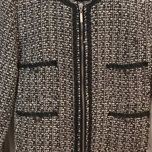 Black and white blazer - Picture 2 of 4